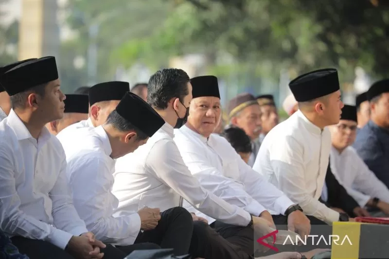 Momen Lebaran Prabowo Subianto Kumpul Dengan Keluarga Lalu Kunjungi