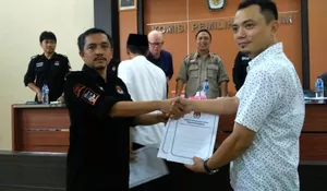 KPU Verifikasi Dukungan Dua Bapaslon Perseorangan