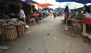 DIPUNGLI RP300 RIBU PER BULAN, PKL AMAN BERJUALAN