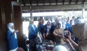 Nurhayanti : PKL Mampu Tarik Pengunjung Puncak