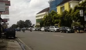 Parkir Liar di Depan RSUD Ciawi, Tanggung Jawab Siapa?
