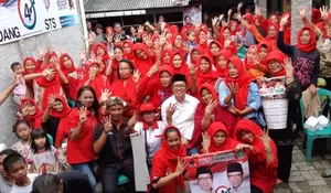 Dadang Andalkan Pasukan Kerudung Merah