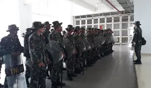 Ratusan Personel Siaga di Stadion Pakansari