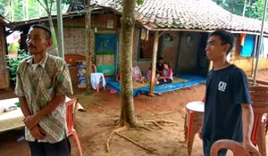 Badan Lemas, Lutut Gemetar Melepas Almarhum