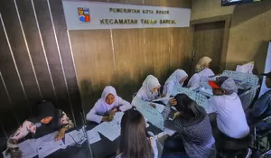 Tanahsareal Buka 6 Loket Khusus Pelayanan KTP-el