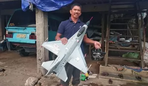 Lulusan SMP Di Maros Sopir Angkot Bisa Membuat Pesawat Nirawak Layaknya Pesawat Asli Yang Bisa Terbang