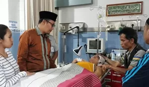 Angkot Terbalik, Satu Tewas