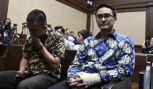 Zumi Zola Dituntut 8 Tahun Penjara