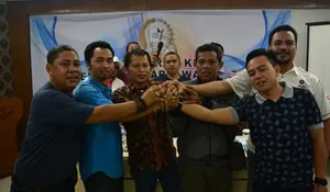 KELOMPOK WARTAWAN DPRD KABUPATEN BOGOR BERGANTI PEMIMPIN Saeful Nakhodai Pokwan