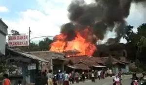 Kasihan! Rumah Janda di Jasinga Tinggal Arang