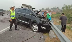 Kecelakaan Maut Di Tol Surabaya-Mojokerto (SuMo) Memakan Korban 5 Orang