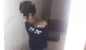 Gara-Gara Perlintasan Kereta Dua Remaja Bonyok DiHajar Massa