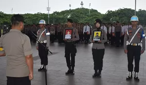 Selfie Yang Mengakibatkan Polwan di Makassar Dipecat