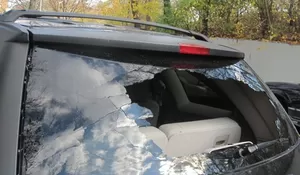 Awas! Pencurian Pecah Kaca Mobil Mulai Marak