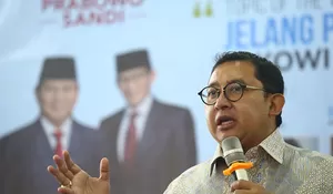 2 Jari Terangkat dan Permainan Gimik Fadli Pada Malam Munajat