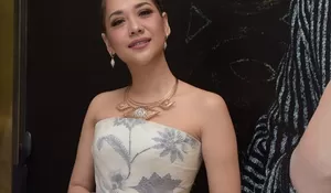 Syahrini dan BCL Buka Konser Red Velvet