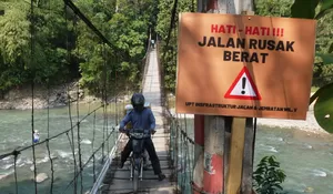 Masih Ada Jembatan Gantung ‘Reot’ di Kabupaten Bogor