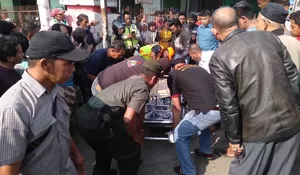 Gara-gara Nyerobot, Dua Pengendara Tewas Tertabrak Kereta di Bojong