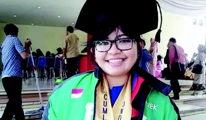 Driver Ojol asal Bogor Lulus Cumlaude di Undip