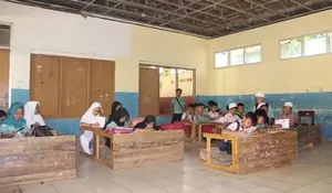 Dianggap Lamban, Kang AW Kritisi Disdik Kabupaten Bogor