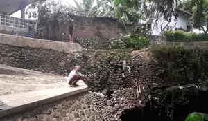 Warga Bojongrangkas Waswas