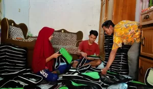 Perajin Tas Umrah Butuh Tambahan Modal