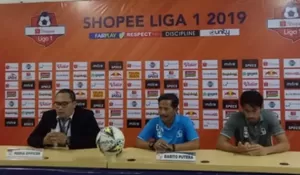 Tim Asuhannya Kalah, Djadjang Nurdjaman Beri Selamat ke Persija