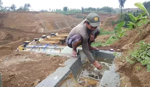 Proyek Tol Bocimi Seksi II Dikeluhkan Warga