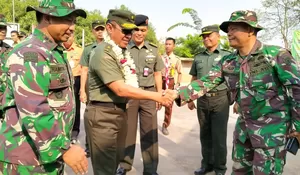 Waaslog Panglima TNI Tinjau Lokasi TMMD di Tanjungsari