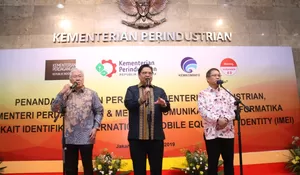 Pemerintah Perangi Ponsel Ilegal