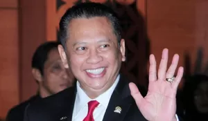 Deretan Pantun Bamsoet di Pelantikan Presiden