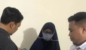 Terancam Dipecat sebagai Polwan