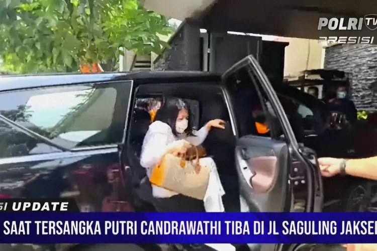 Oh Ternyata Ini Merk Dan Harga Tas Putri Candrawathi Yang Ditenteng