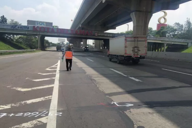 Awas Macet Ada Rekonstruksi Di Tiga Titik Tol Jakarta Cikampek