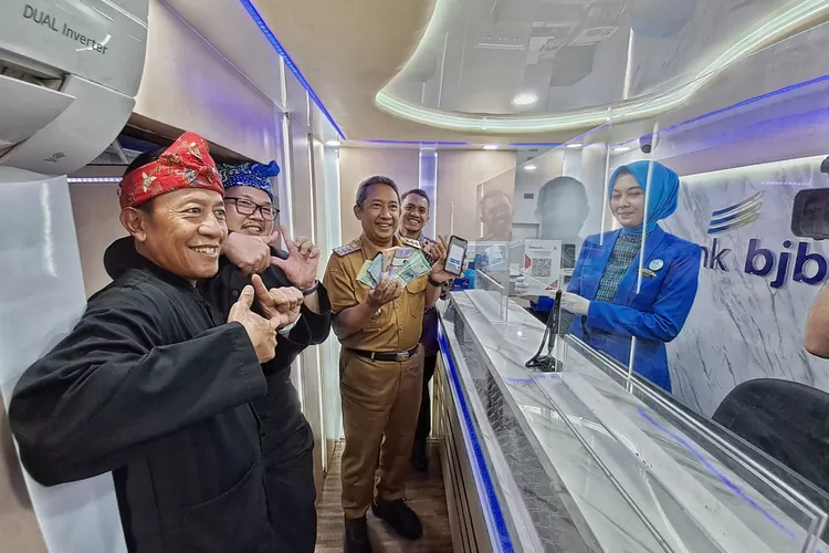 BI Jawa Barat Buka Layanan Penukaran Uang Baru Siapkan Rp18 3 Triliun