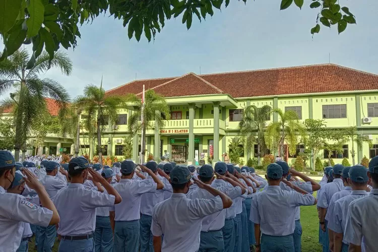 RANKING 1 BUKAN SMAN 1 KLATEN APAKAH SMAN 2 KLATEN TOP 5 SMA Terbaik