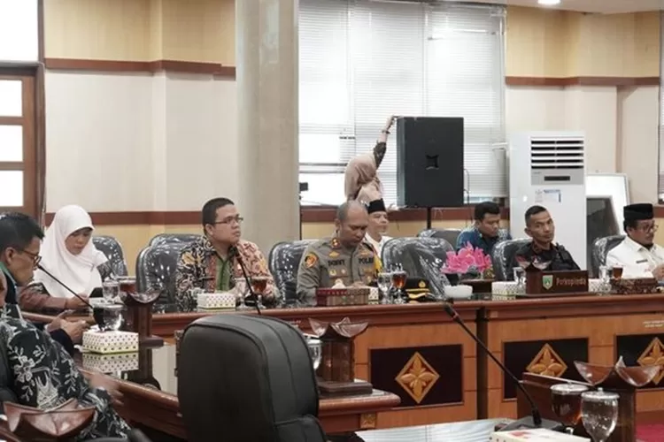 DPRD Sampaikan Rekomendasi Terhadap LKPj Wali Kota Panjang 2022