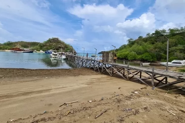 Pantai Waecicu Surga Bahari Tersembunyi Nan Eksotis Di Labuan Bajo