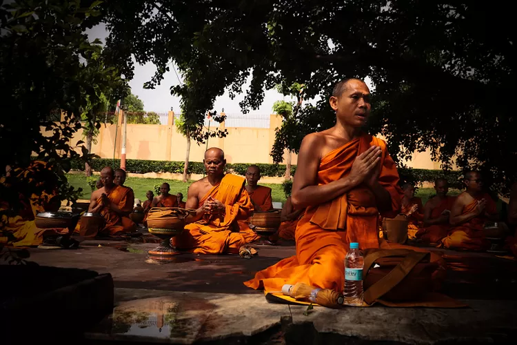 Mengenal Makna Waisak Sejarah Perayaan Penting Bagi Umat Buddha Kilat