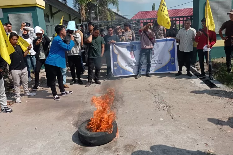 Diduga Ada Kelebihan Pembayaran Di Pengerjaan Dua Puskesmas Di Lombok