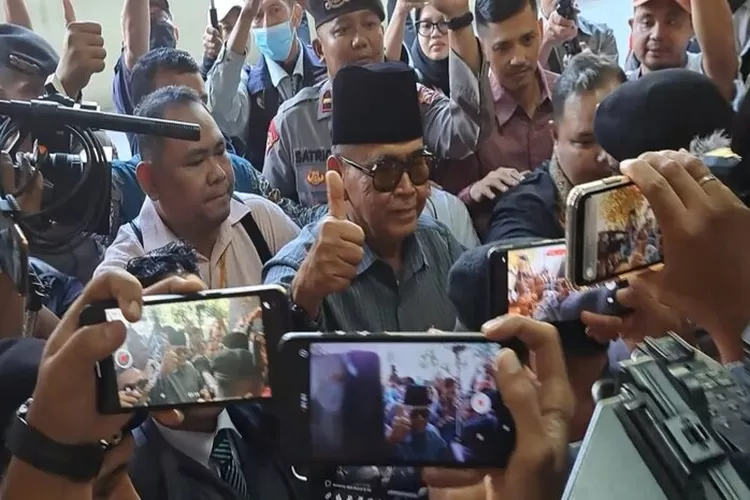 Panji Gumilang Pimpinan Ponpes Al Zaytun Akhirnya Penuhi Panggilan