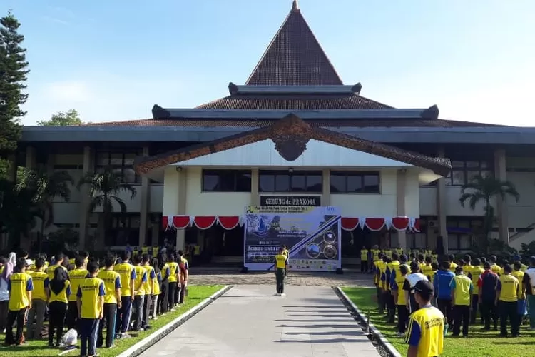 UNS Berhasil Lolos Top 10 Besar Universitas Terbaik Di Indonesia Versi