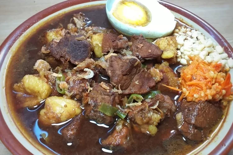 Tempat Makan Rawon Terkenal Enak Di Semarang Isian Daging Melimpah