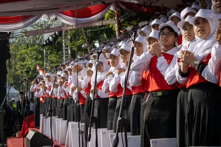 BIKIN HARU Ini 13 Rekomendasi Puisi Kemerdekaan Singkat Yang Bisa