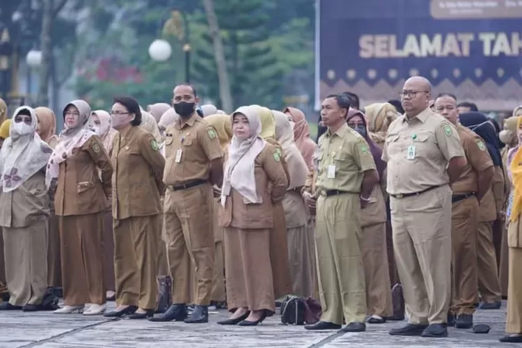 Ternyata Segini Selisih Kenaikan Gaji Pensiunan PNS Golongan II Sebelum