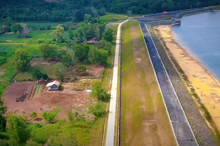 Indahnya Bikin Takjub Waduk Di Kalimantan Timur Ini Masuk Besar