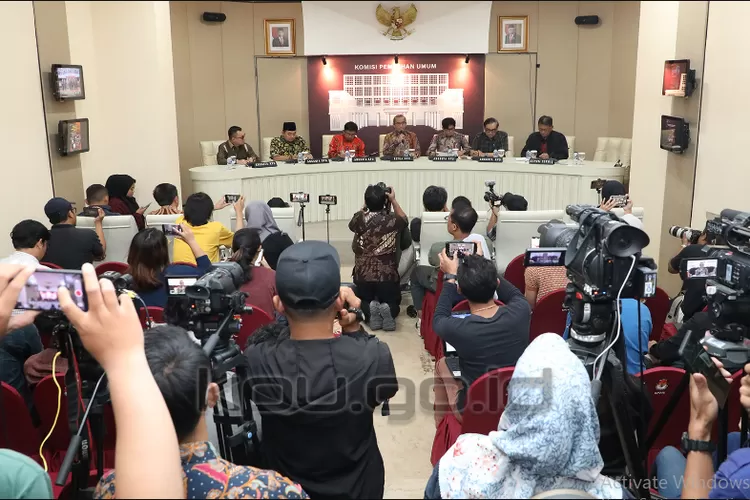 Kpu Ri Tetapkan Daftar Calon Sementara Dpr Dan Dpd Pemilu Berikut