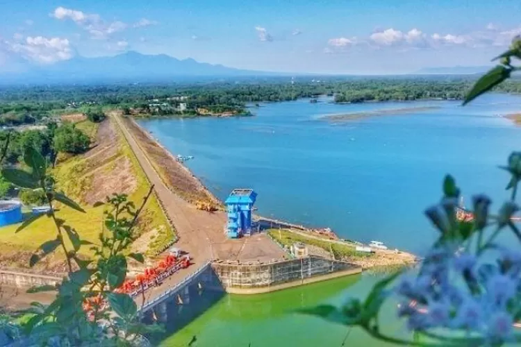 Waduk Gajah Mungkur Rekreasi Dan Keindahan Kolam Buatan Jurnal Flores