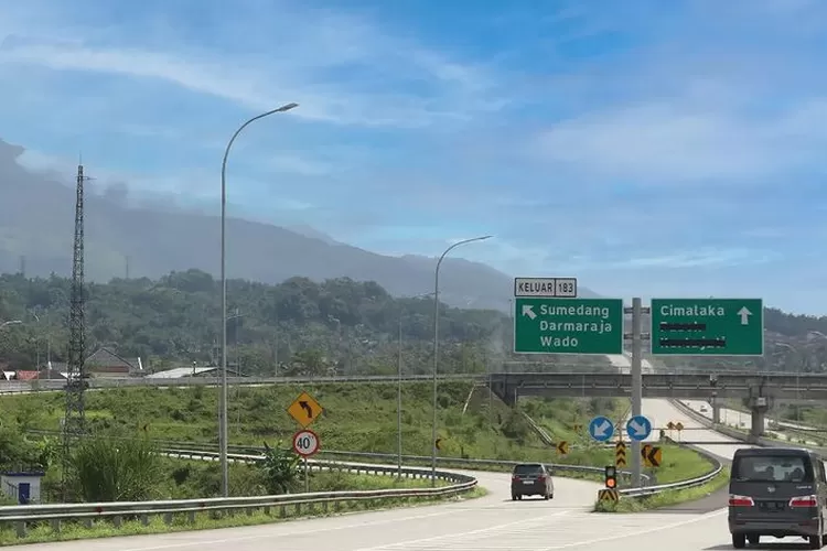 Tak Lagi Gratis Tol Cisumdawu Mulai Dikenakan Tarif Selasa Februari