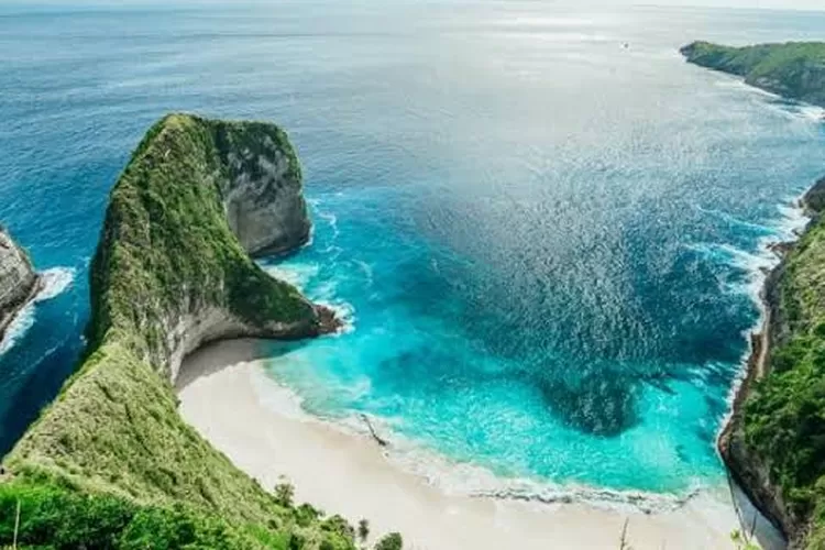 Nusa Penida Bali Destinasi Wisata Populer Menakjubkan Penuh Kejutan